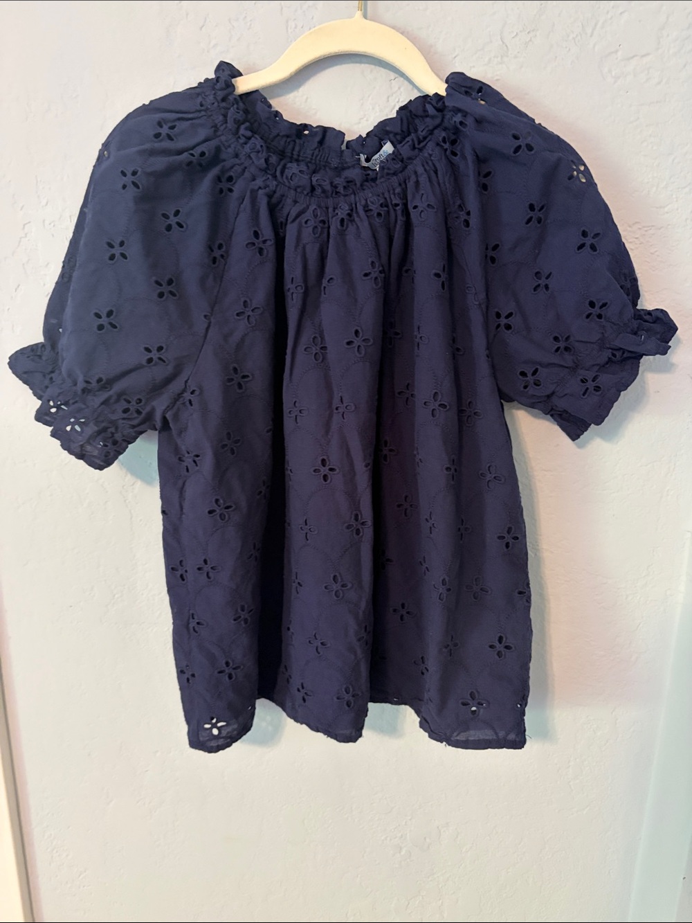 croft & barrow Navy Eyelet Ruffle-Neck Puff Sleeve Top